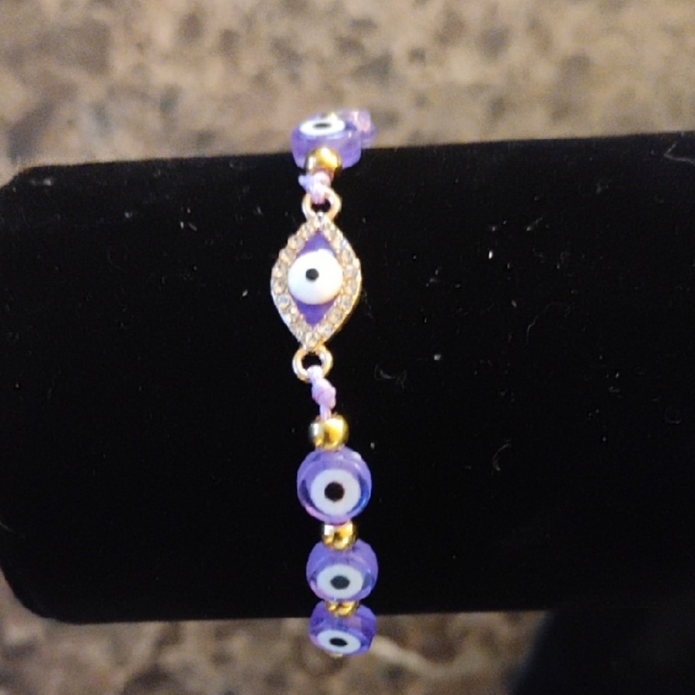 Chic Purple Evil Eye Bracelet with Gold Accents